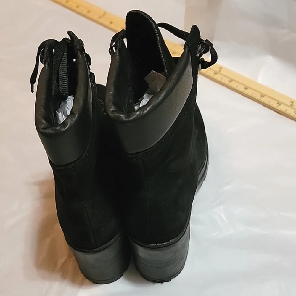 La Canadienne Perrey Waterproof Boot Black Suede Leather Platform Lug Sole sz 8